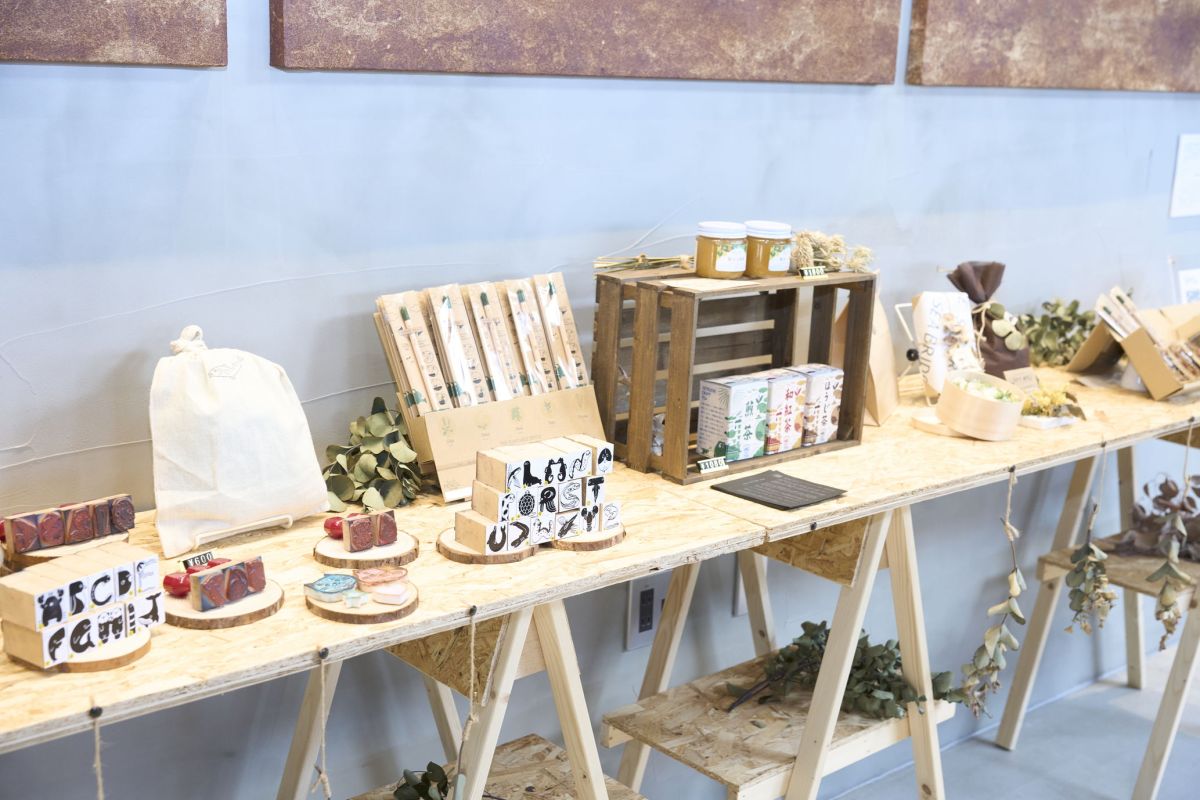 渚の交番 SEABRIDGE