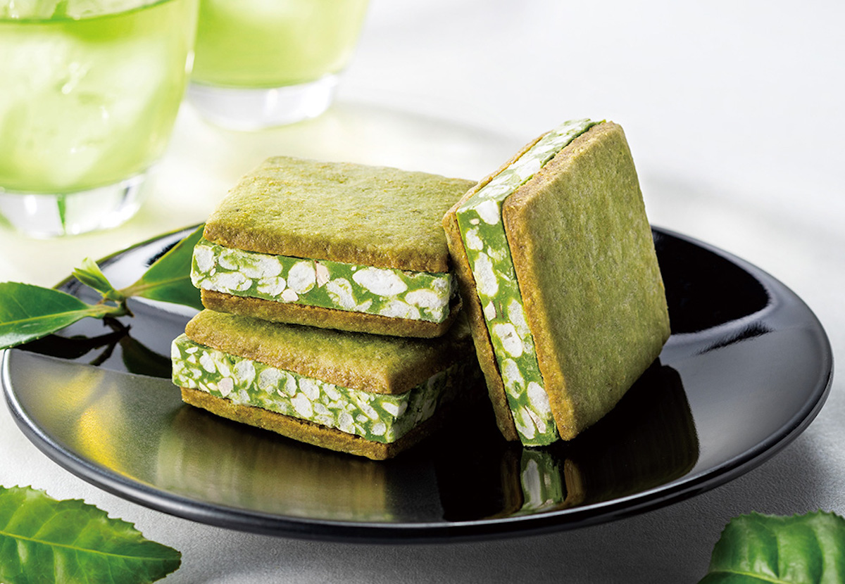 「お抹茶ショコラサンド 茶の福」5個入り 972円、8個入り 1620円