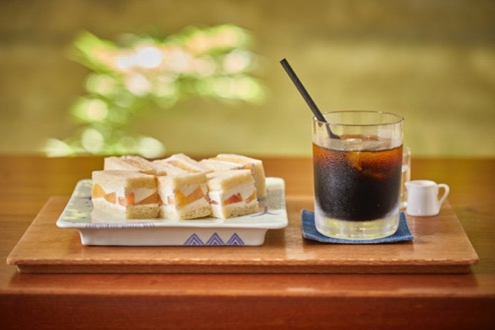 「フルーツサンド」1300円