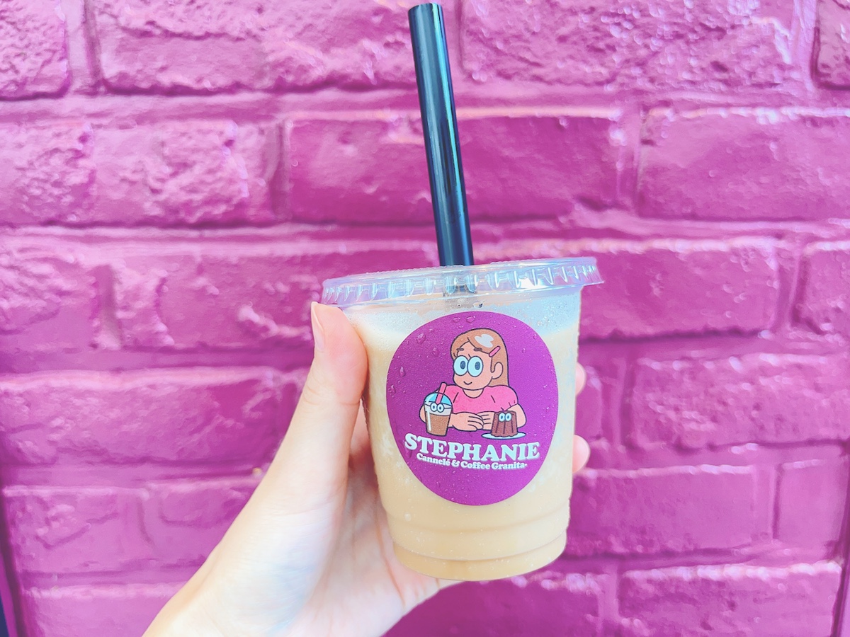 「グラニータ」Sサイズ490円、Rサイズ640円（写真はオーツミルクSサイズ）