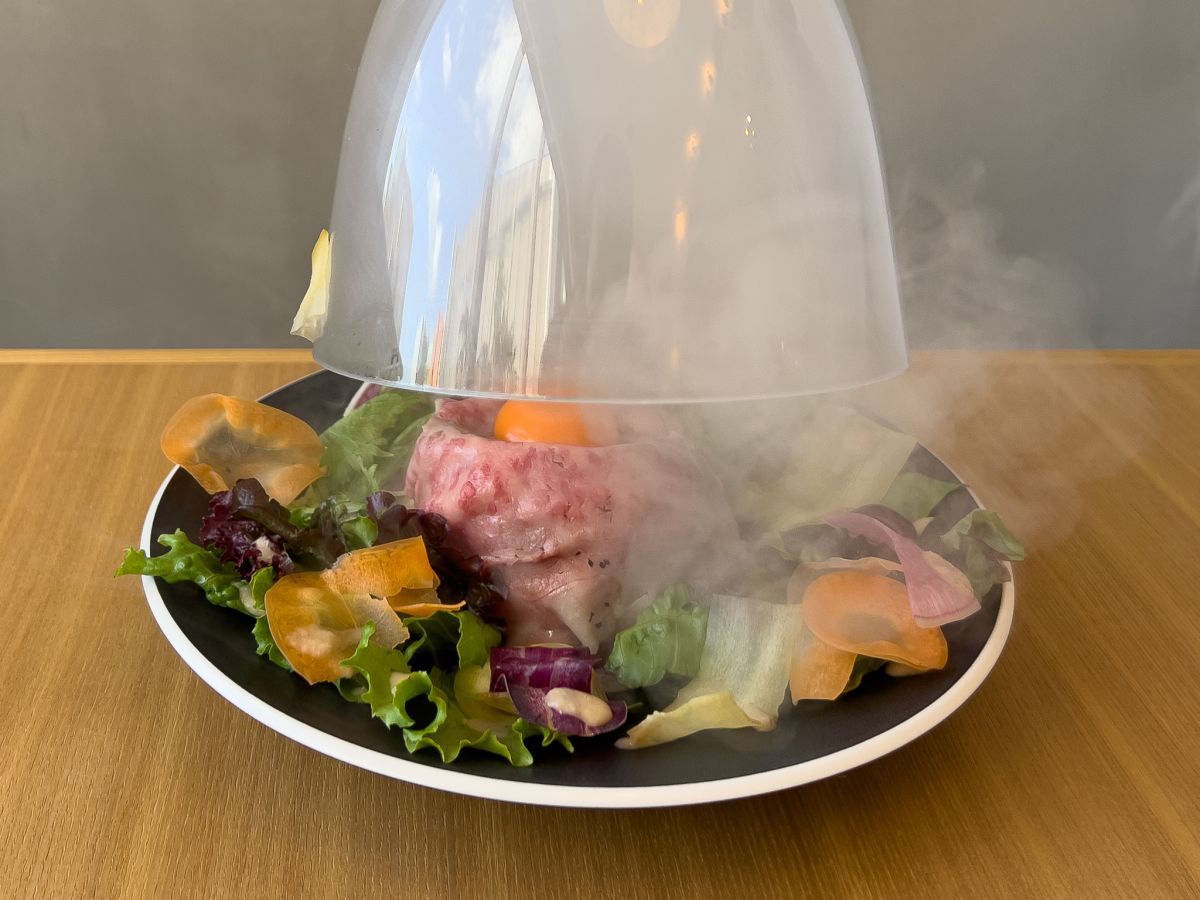 開けると煙が出て…