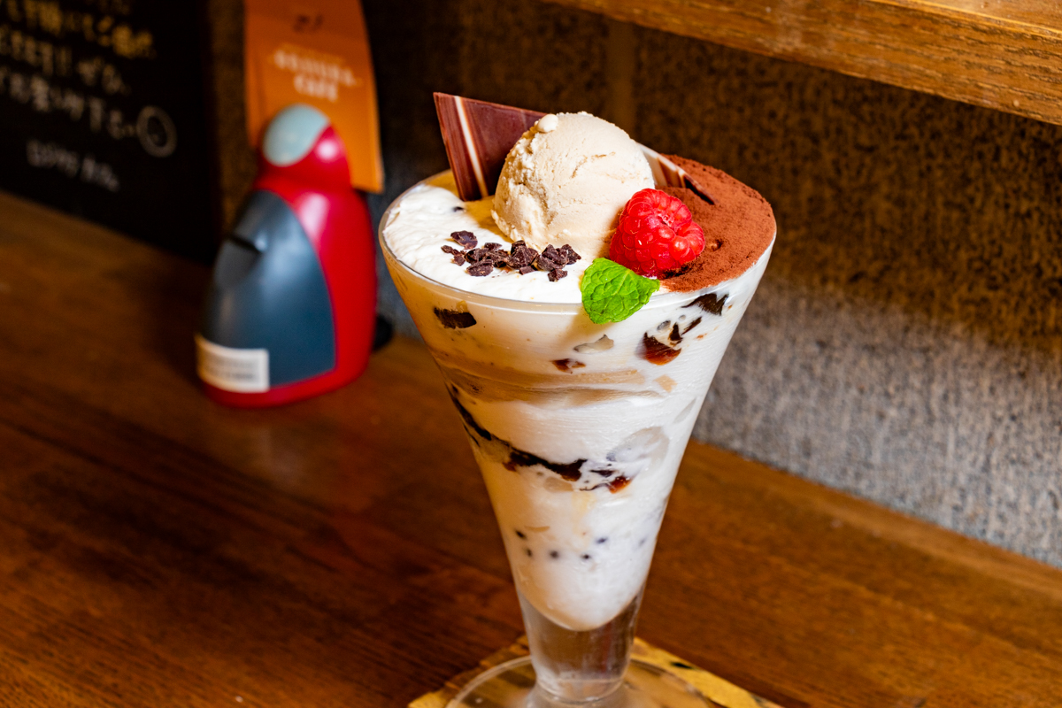 「コーヒーパフェ」1340円