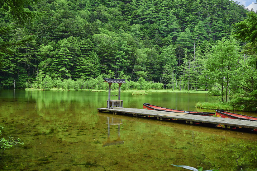 明神池拝観は大人500円、小学生200円