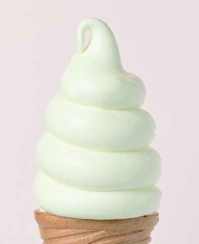 「牧場直送ソフトクリーム」380円（Milk Stand 北海道興農社）