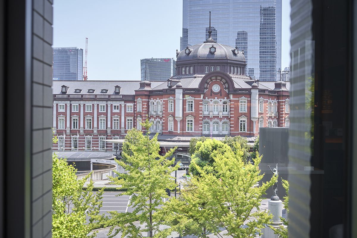 TSUTAYA BOOKSTORE MARUNOUCHI