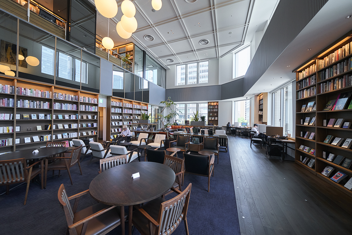 TSUTAYA BOOKSTORE MARUNOUCHI