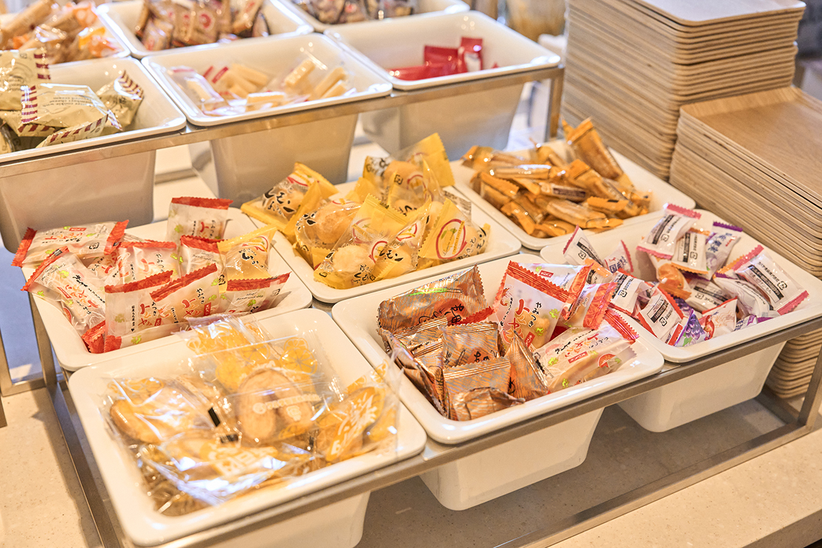 TSUTAYA BOOKSTORE MARUNOUCHI