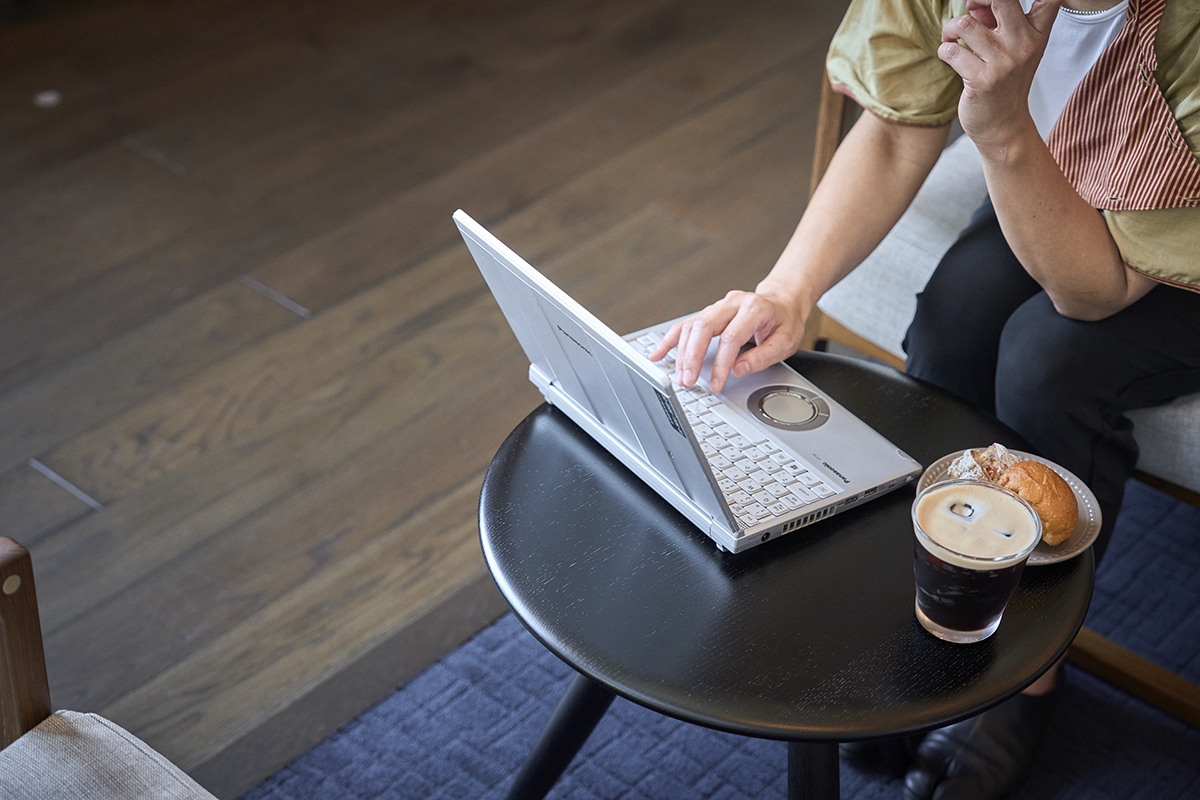 TSUTAYA BOOKSTORE MARUNOUCHI