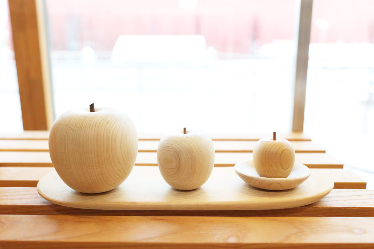 青森ひば工房「ひばりんご」大2200円、中1870円、小1100円