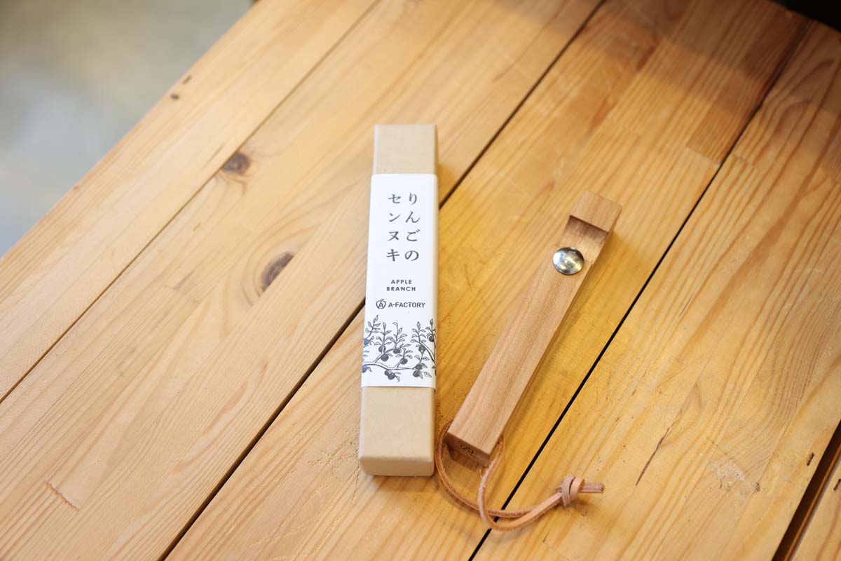 THE STABLES「りんごのセンヌキ」1540円