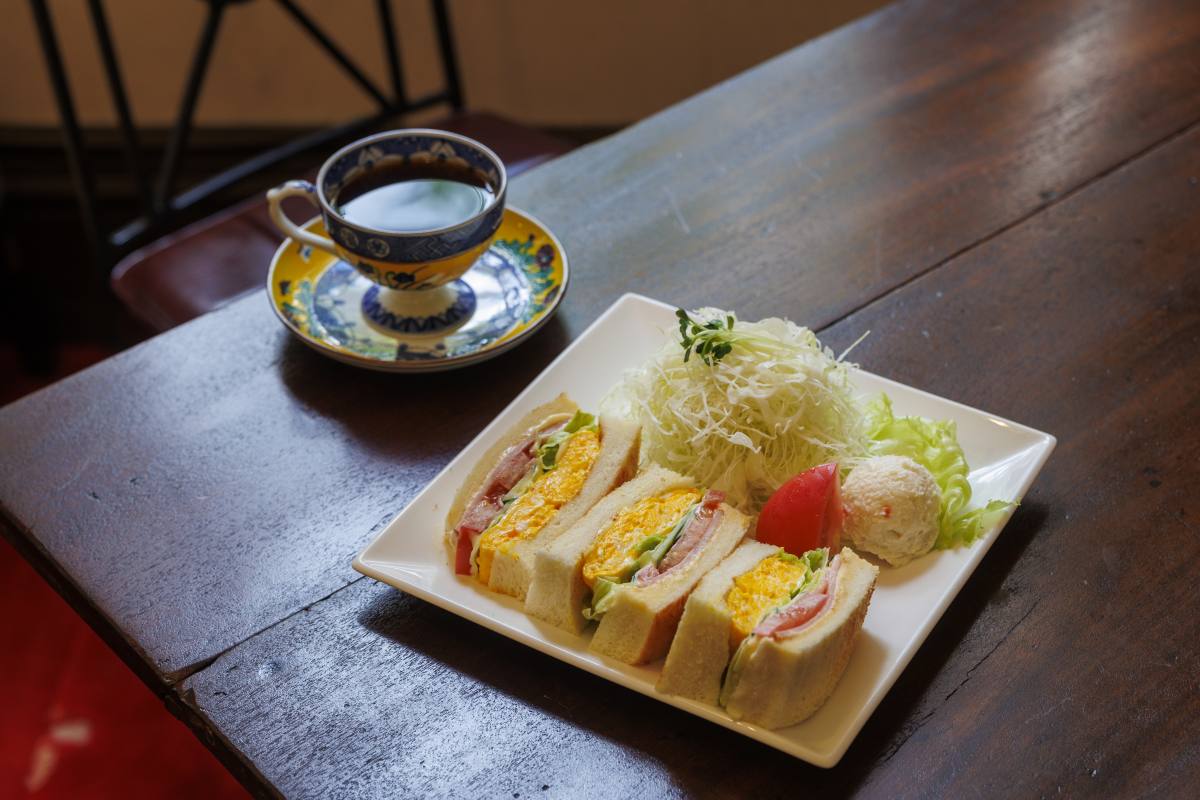 ホットミックスサンド（サラダ付）1370円