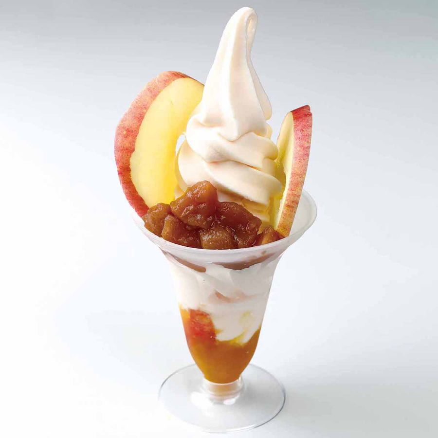 「りんごパフェ」（１個）1100円/清水　あすなろファーミング