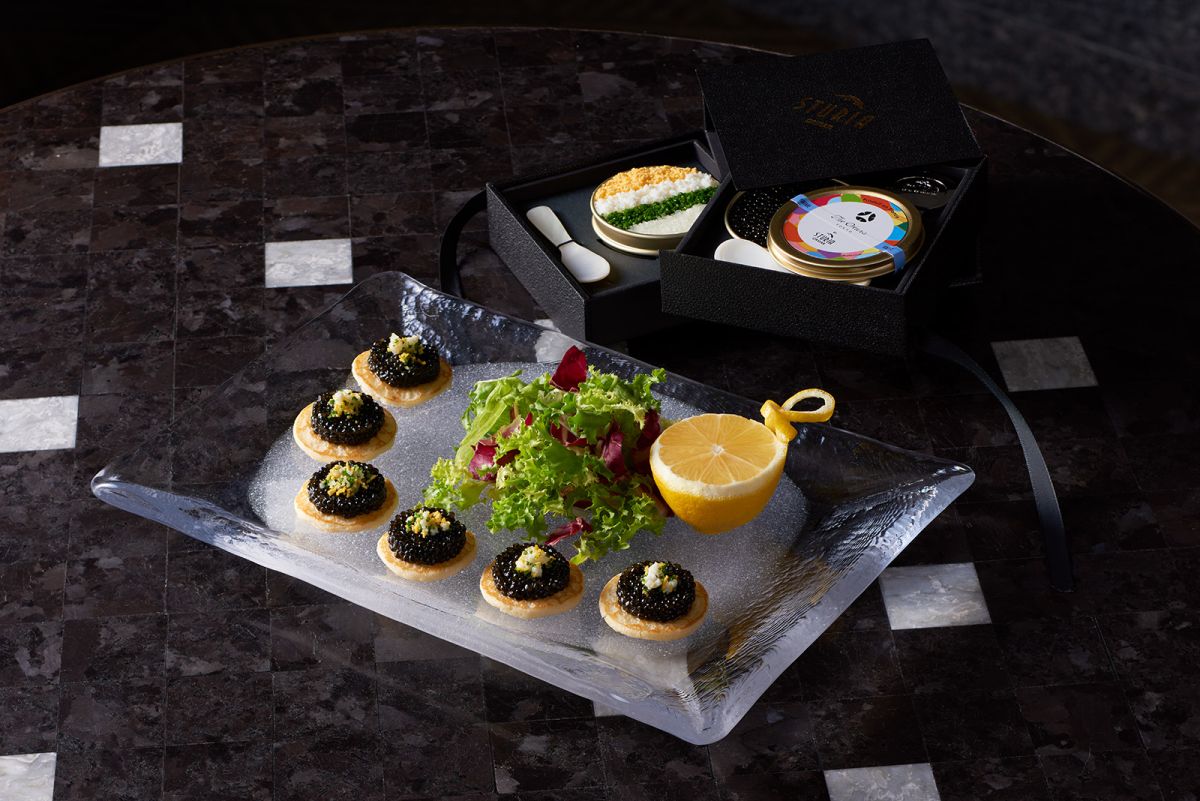 キャビア Eclat Noir ～聖夜の宝石～(4 名分) 2万3760円