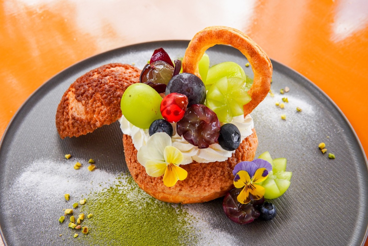 ユニークな形の「フルーツバスケット」1080円／© BOTANICAL HOUSE