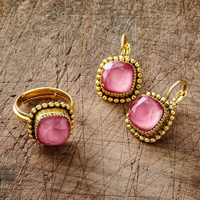 【Part1】<ユヌリーニュ> スクエアリング 10,450円　スクエアピアス 12,100円