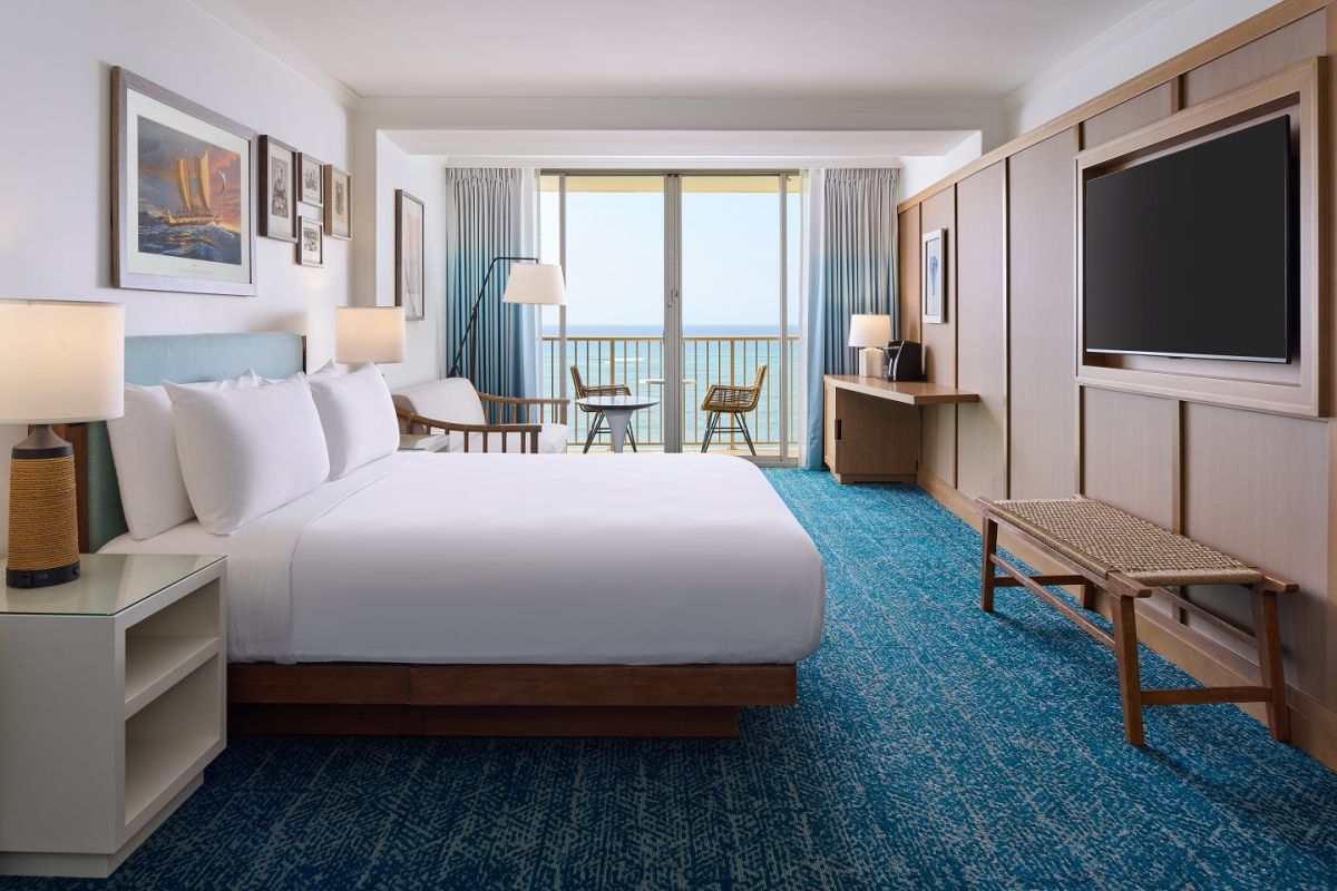オーシャンフロントキングの客室／アウトリガー・リゾーツ＆ホテルズ