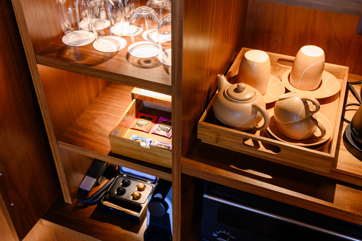 コーヒーをアンダルカラーのカップに注いで、ほっとひと息いれるよさそう