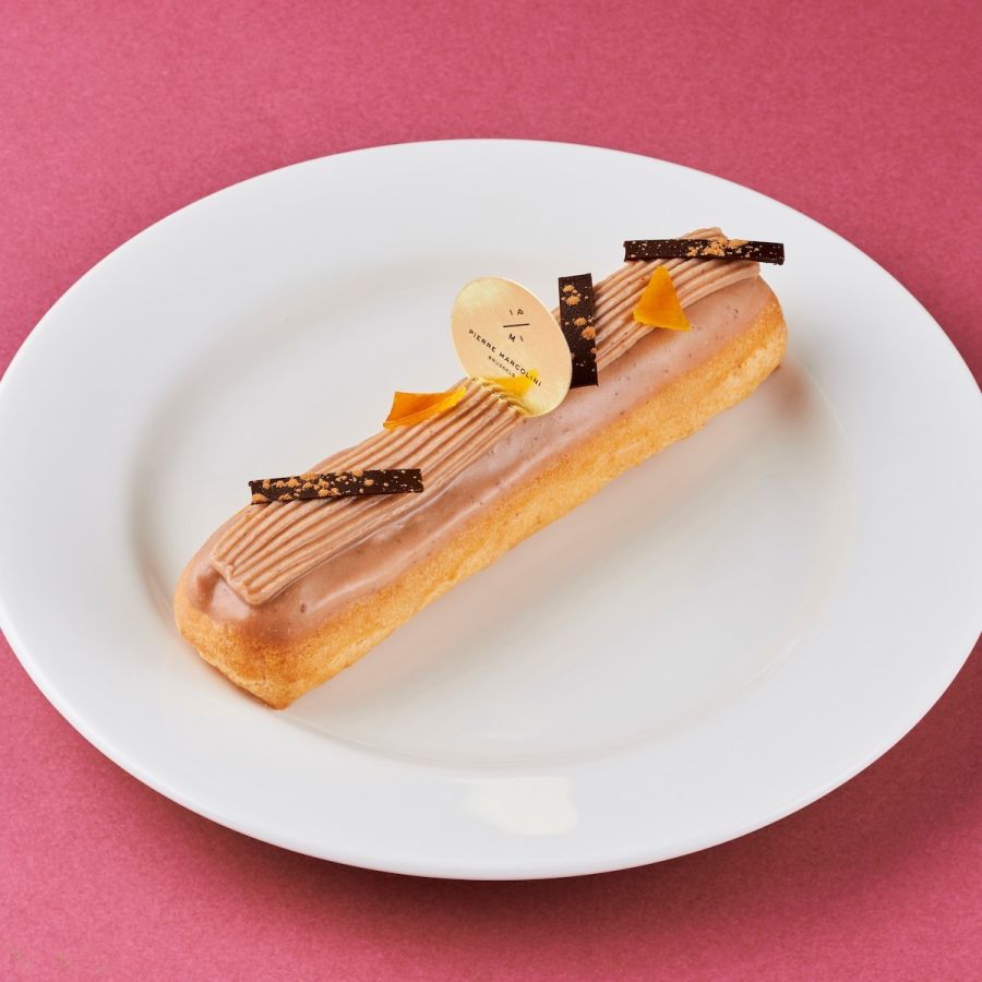 「シーズンエクレア マロン」810円（テイクアウト）、935円（イートイン）