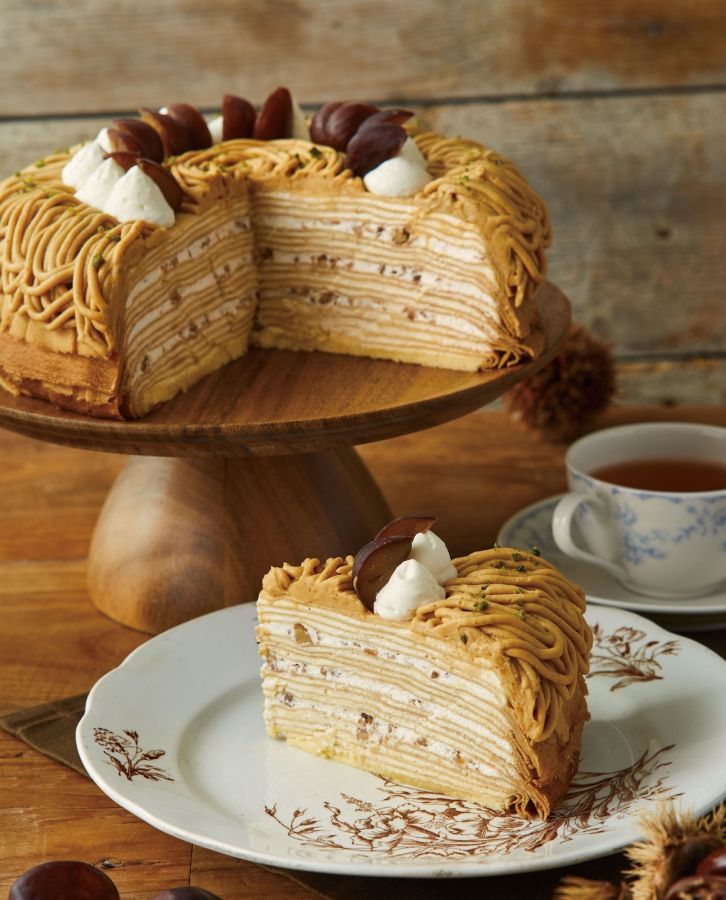 「マロンのミルクレープ」1628円（お茶付き）