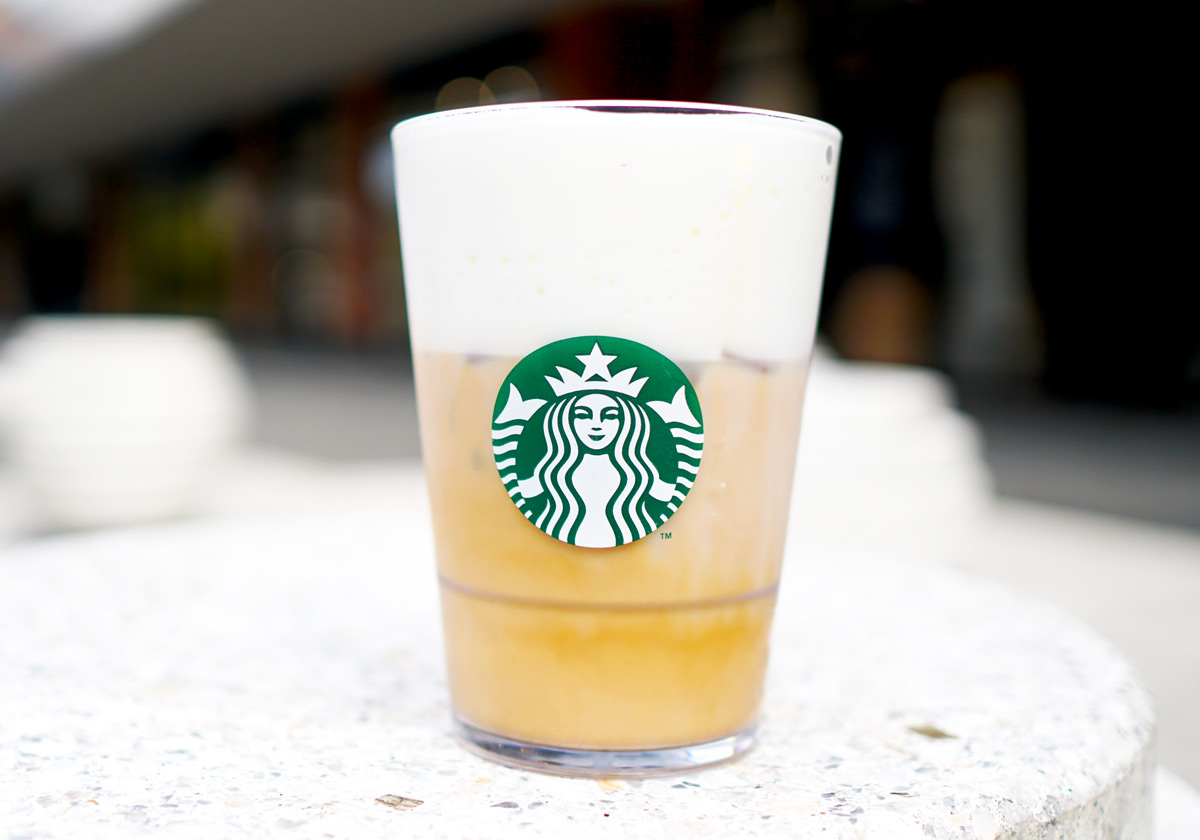 「アイス カプチーノ」Short 441円／Tall 481円／Grande 525円／Venti® 570円（持ち帰り）、Short 449円／Tall 490円／Grande 553円／Venti® 580円（店内利用）