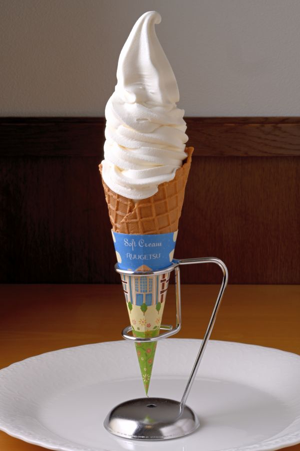 十勝バニラ　350円（イートイン356円）