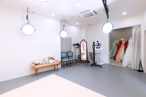 照明もばっちり完備した撮影専用のスタジオ