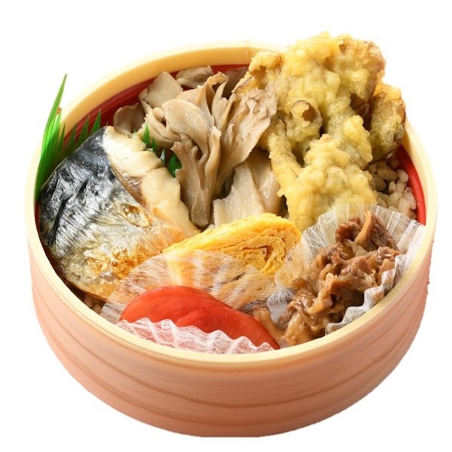 「越前大野 九頭竜 まいたけ弁当」1350円/福井県 越美北線 九頭竜湖駅