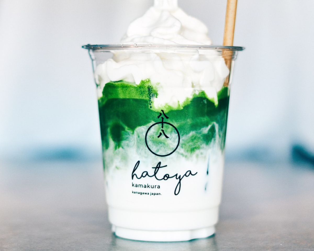 「抹茶ラテ 鎌倉壱」700円＋「塩泡」200円＝計900円