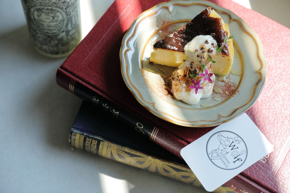 Wolf COFFEE PATISSERIE