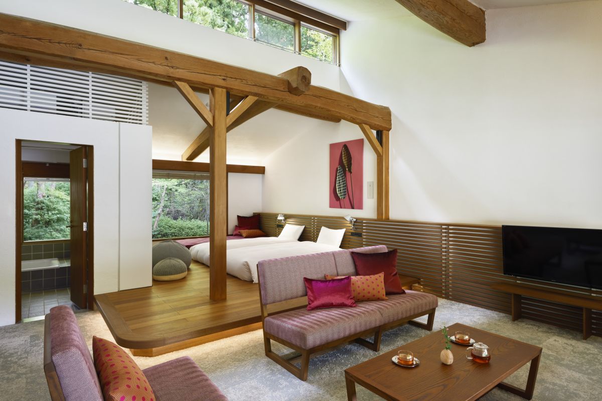 客室「ミナモフォース」