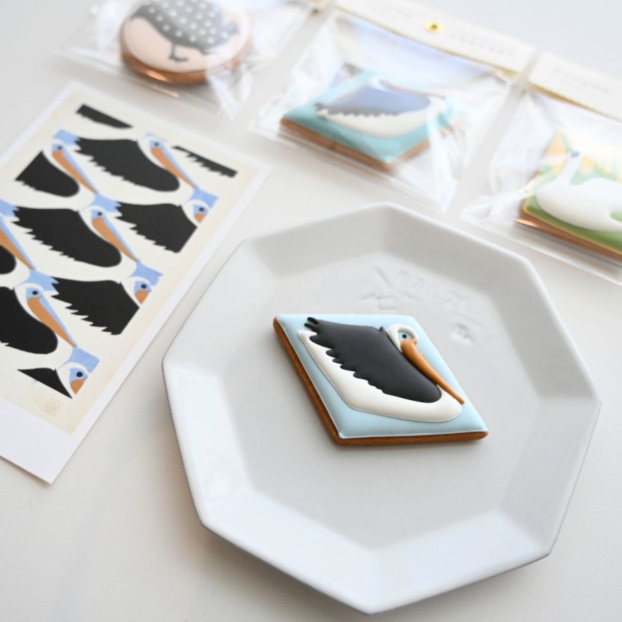 「杉浦非水展」とコラボしたアイシングクッキー／写真提供：静岡市美術館