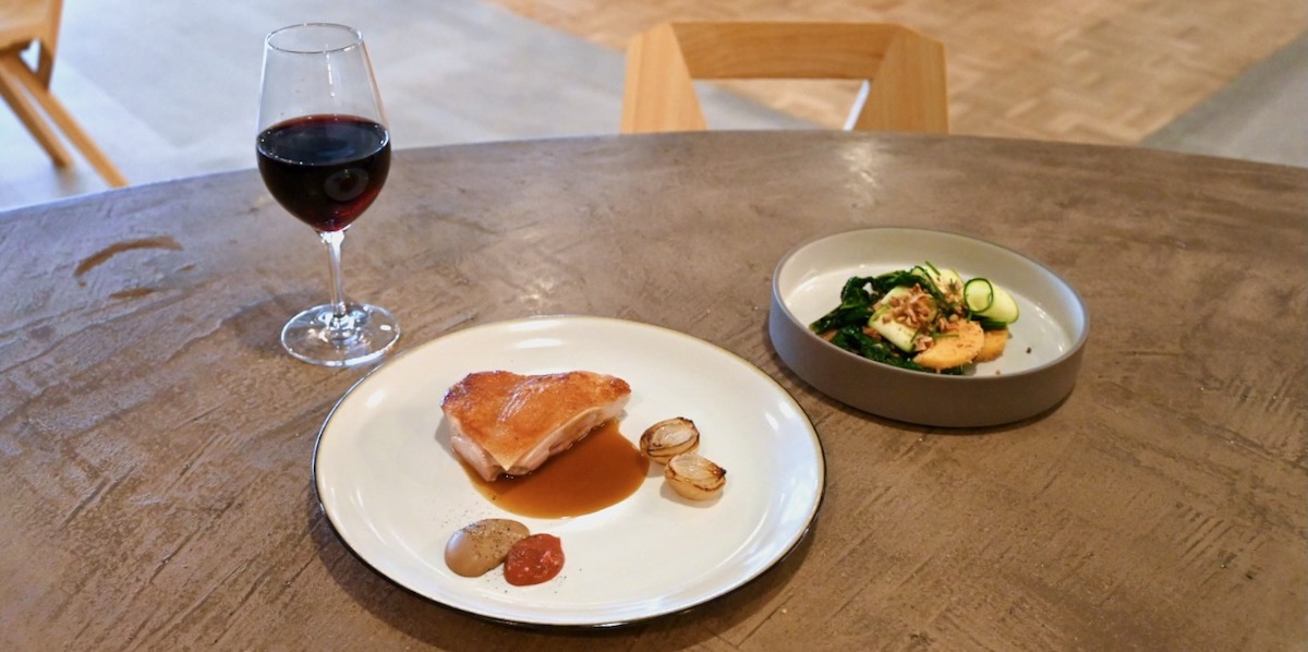 池尻大橋「大橋会館」にオープンした「Massif」で独創性あふれる料理とワインを楽しむ