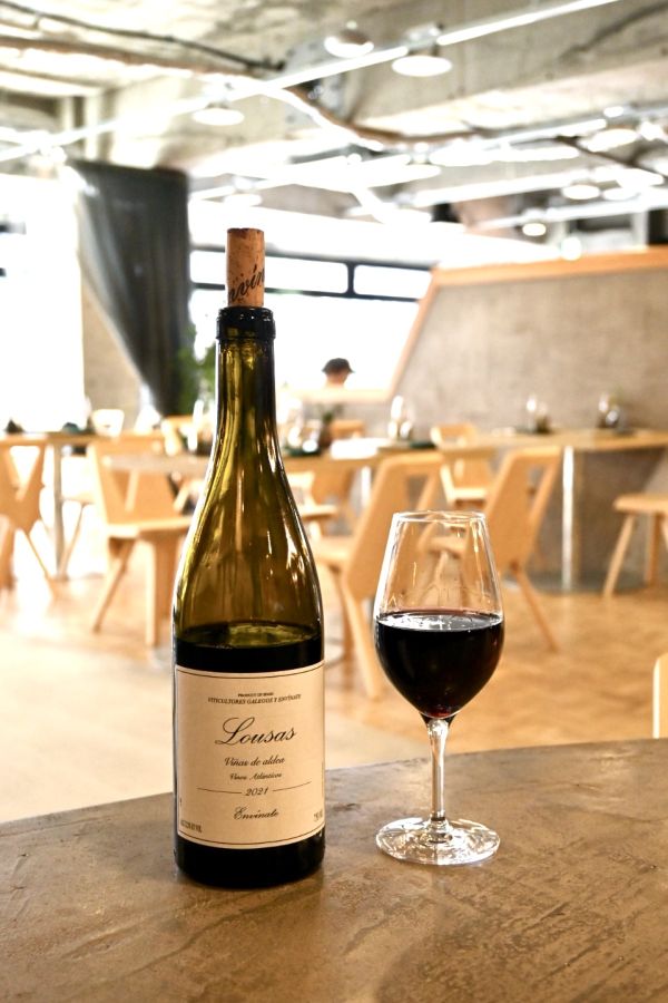 「グラスワイン」1100円