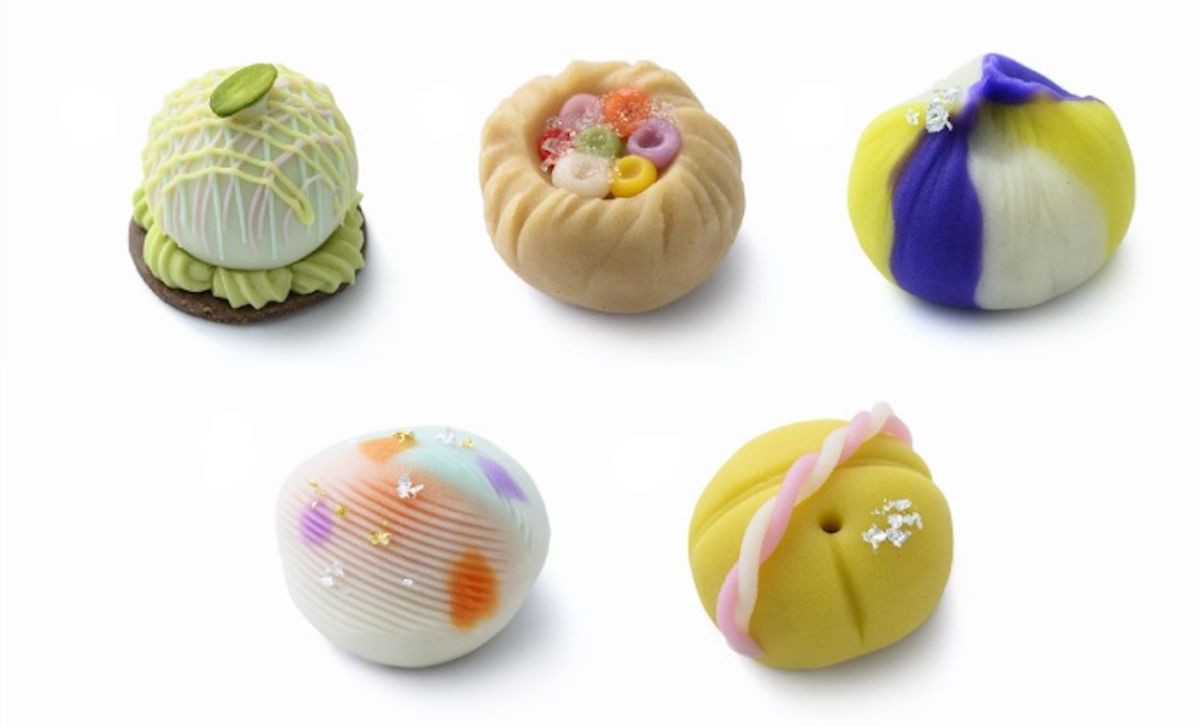 銀茶会オリジナル銘菓「樂」2592円(5種6個入セット)※写真左奥から時計回りに「採手鞠」、「きなこ煉り切製 賑わい」、「小春の風」、「鈴のうた」、「秋の音色」