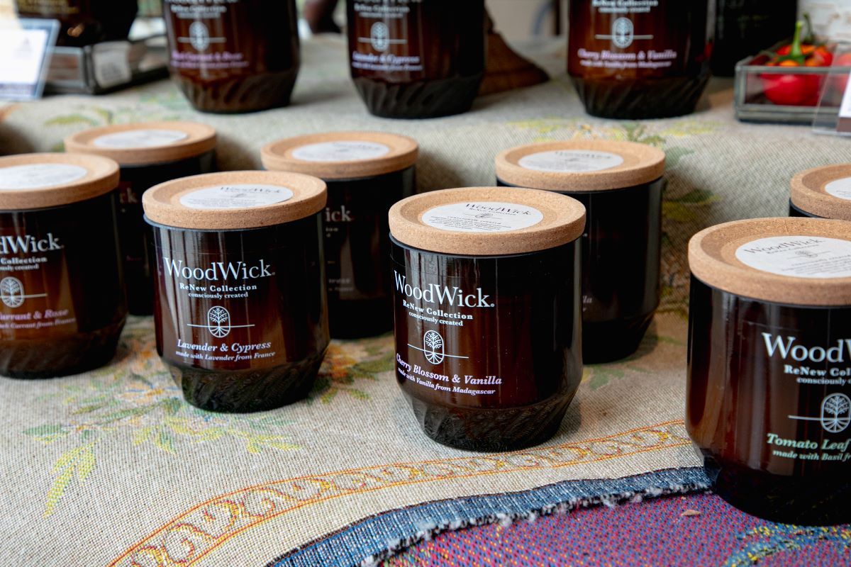 「ReNewコレクション」4400円。香りは6種類