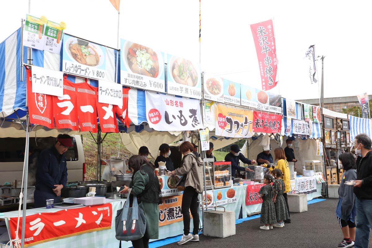 山形名物のいも煮や米沢牛など食べたいグルメがたくさん！ 
