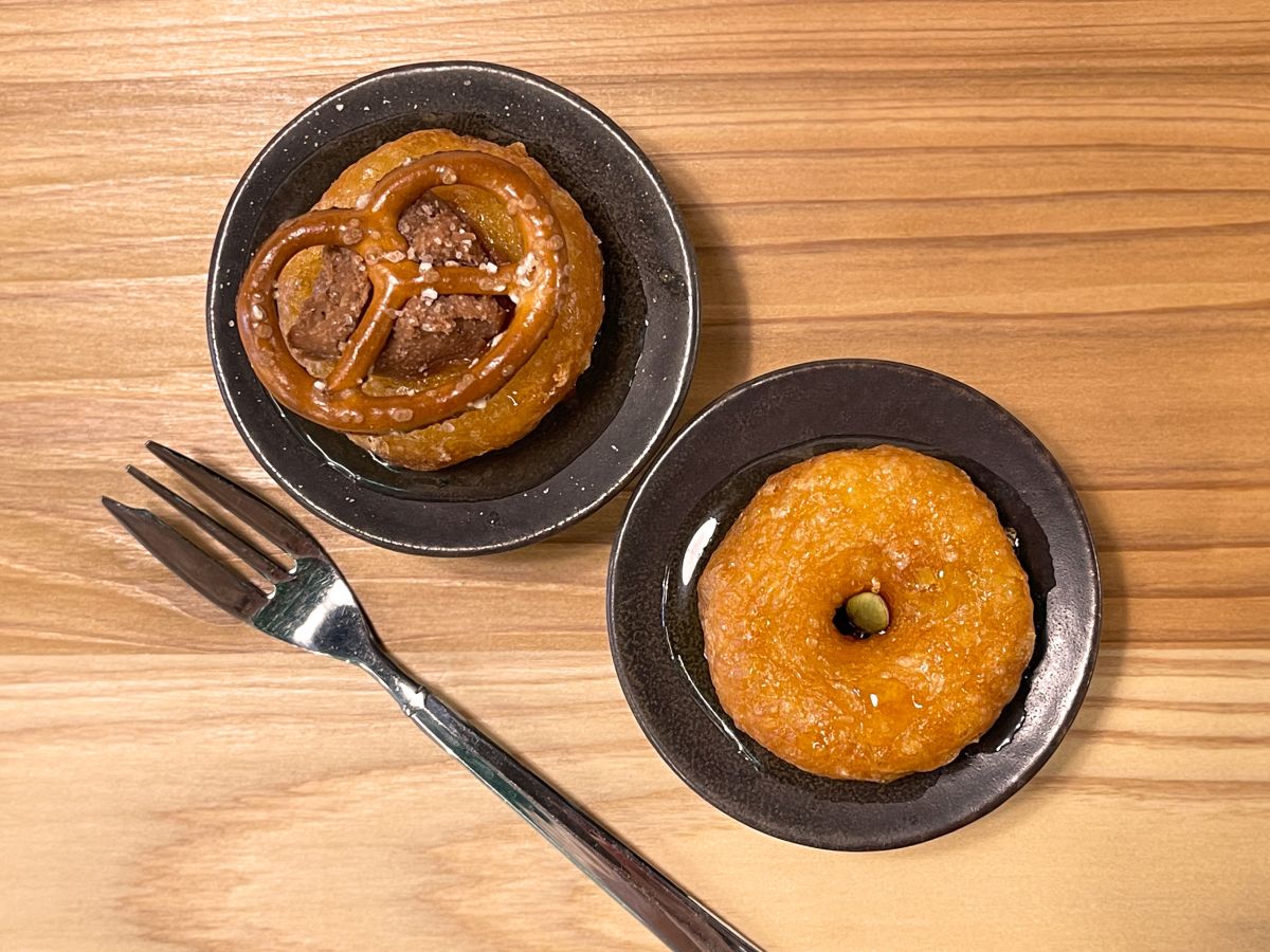 （左から）「ケソンジュアク 塩」420円、「ケソンジュアク プレーン」380円