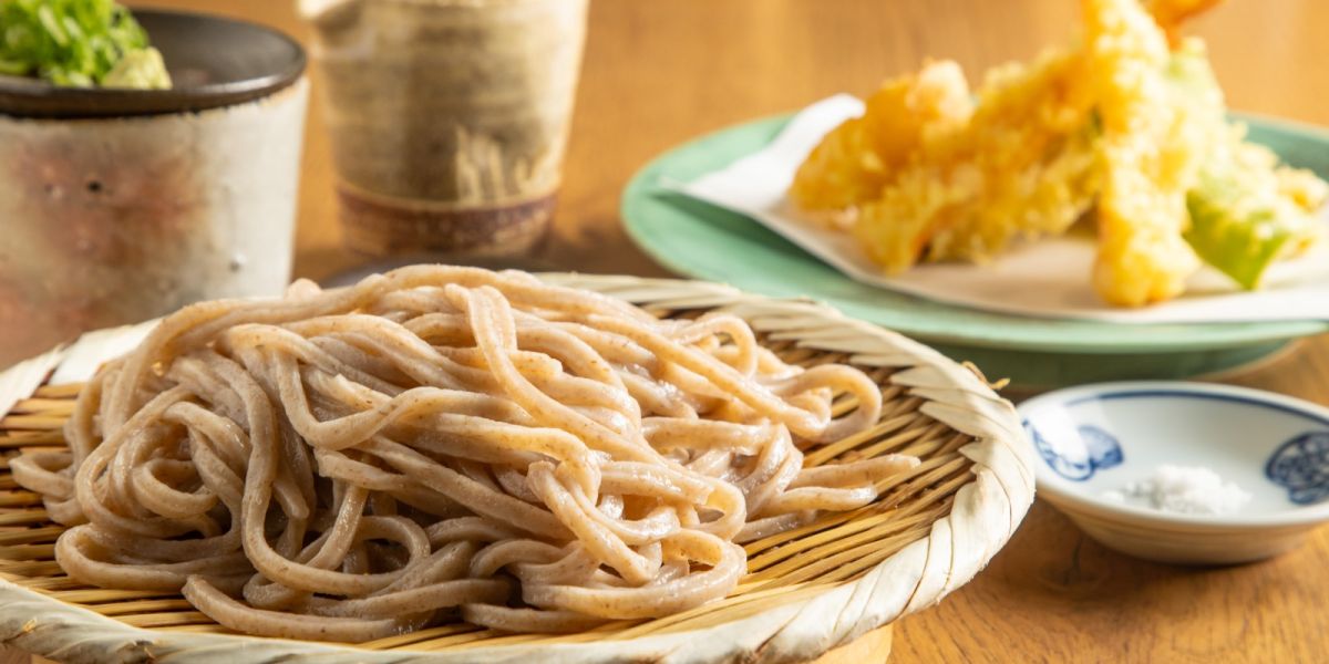 自家製粉石臼挽きうどん青空blue 本店