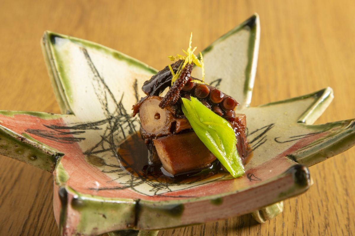 自家製粉石臼挽きうどん青空blue 本店