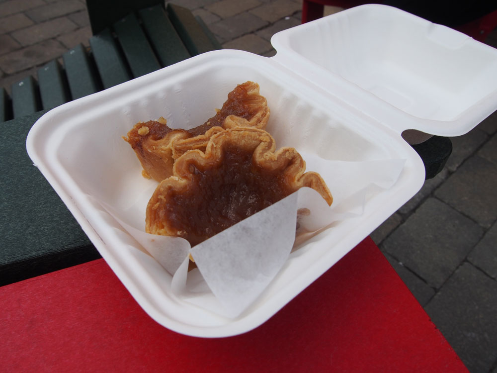 カナダの国民的スイーツ「バタータルト」$4（BALZAC's COFFEEにて）