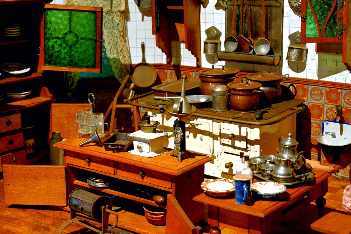 『デモイン・バンガロー』のキッチン（モッツ・コレクション）