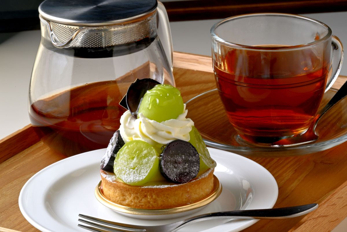 季節のフルーツタルトと紅茶550円