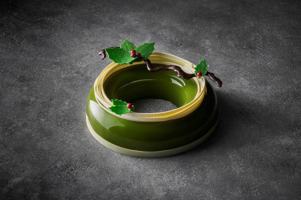 「ピスタチオ クリスマスリース」直径16cm×高さ7cm 6480円 ※数量限定