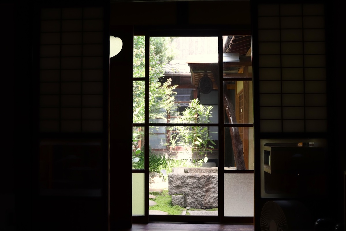 OMOYAからHanareを望む