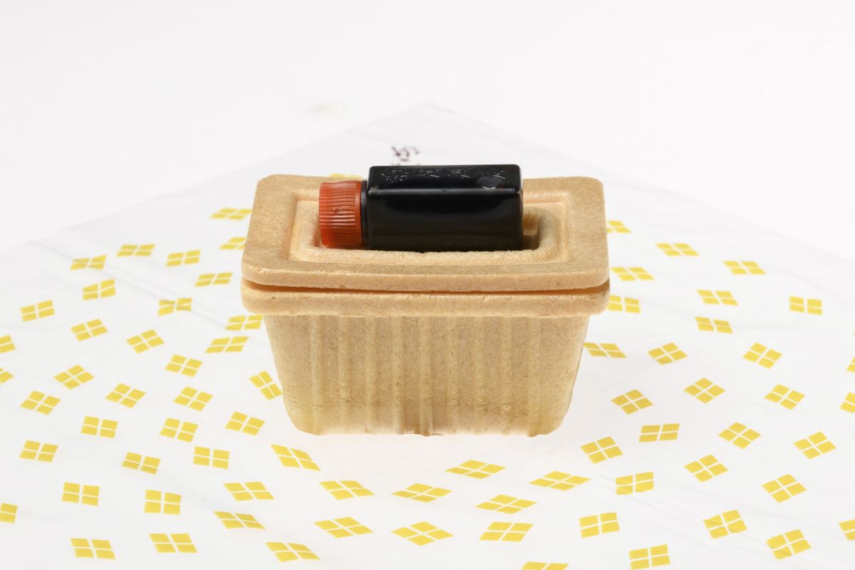 「桔梗信玄餅 極」3個入り830円・8個入り2130円