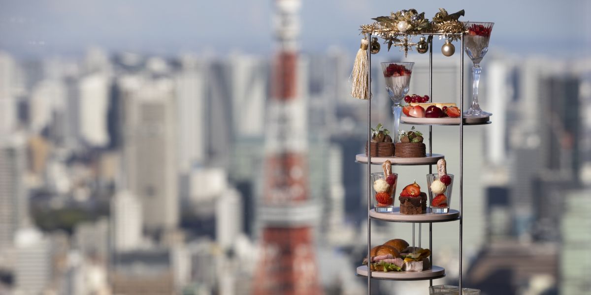【六本木ヒルズ森タワー】52階から東京を一望！ゴージャスで大人なクリスマス限定のアフタヌーンティー