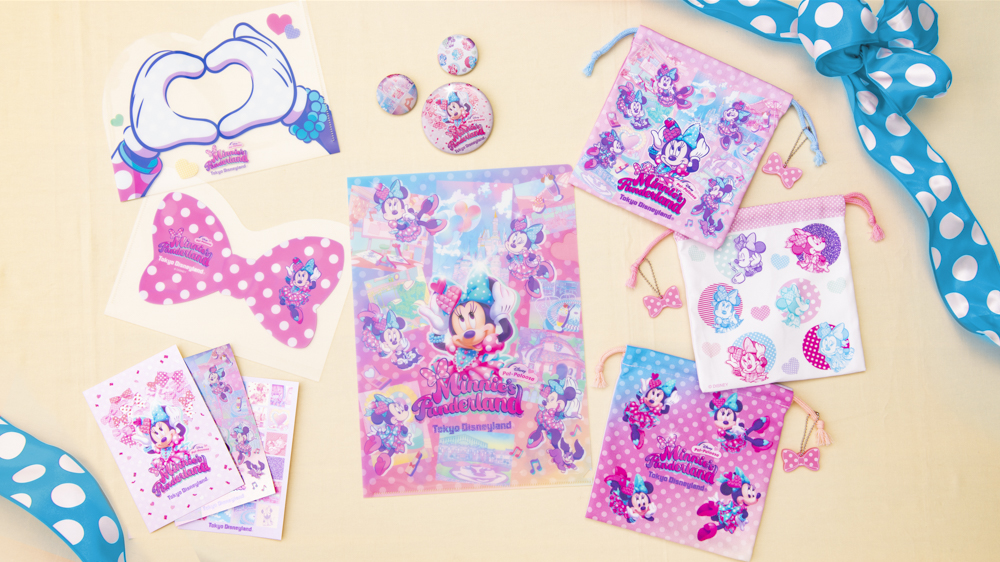 ポストカードセット 750 円 クリアホルダーセット 900 円 カンバッジセット 1100 円 きんちゃくセット 2400 円