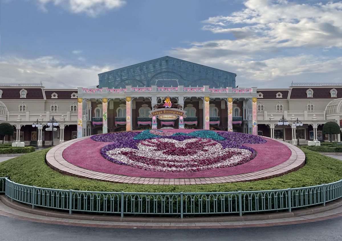 エントランスのミニー花壇