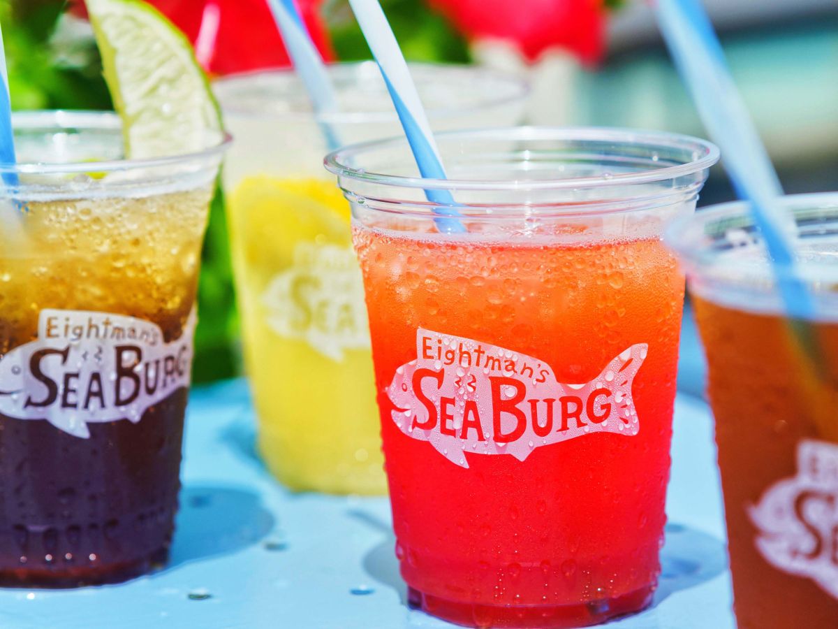 沖縄の自然の恵みを使ったオリジナルドリンクも