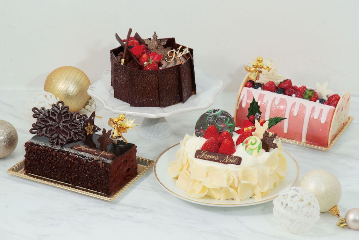 写真左から時計回りに「リュクス アメール」3996円、「ショコラ ド ノエル」5184円、「ブッシュ ド ノエル ルージュ」4320円、「ノエルネージュ」3号3240円 4号4320円 5号5724円